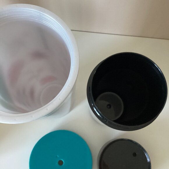 4 Starbucks Travel On-The-Go Mugs Water Tumblers Coffee Tea Hot Cold Drinks - Picture 8 of 9